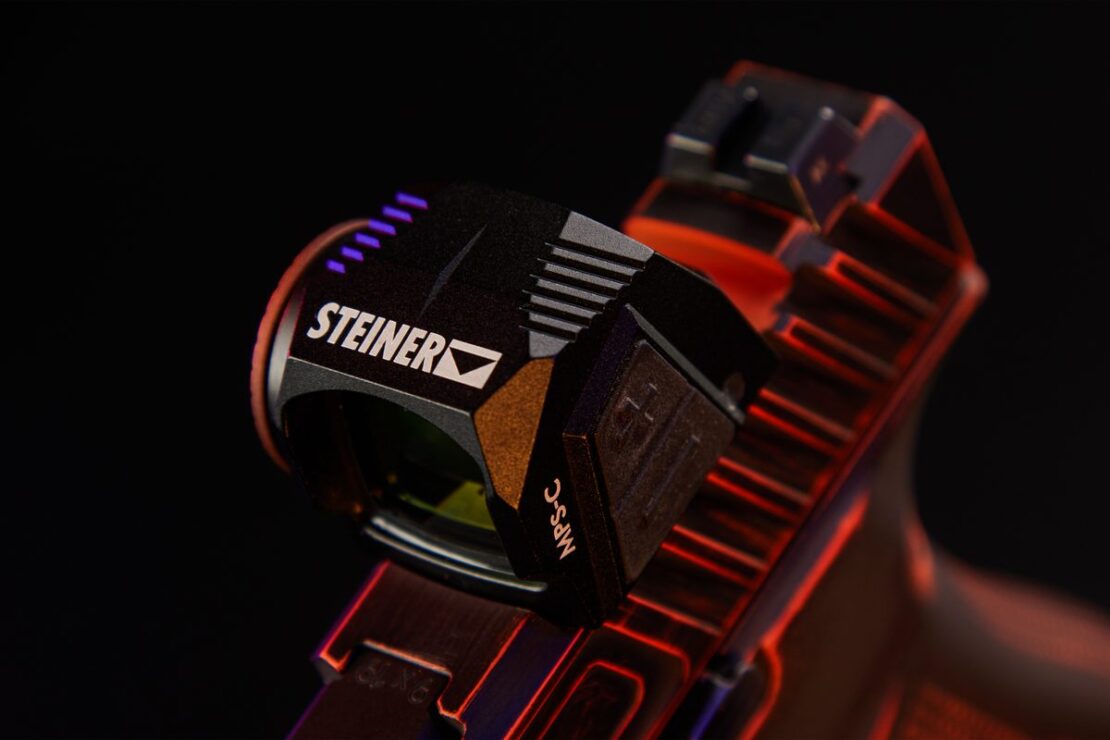 Steiner micro optic mounted on the NDZ A.R.E.S. slide.